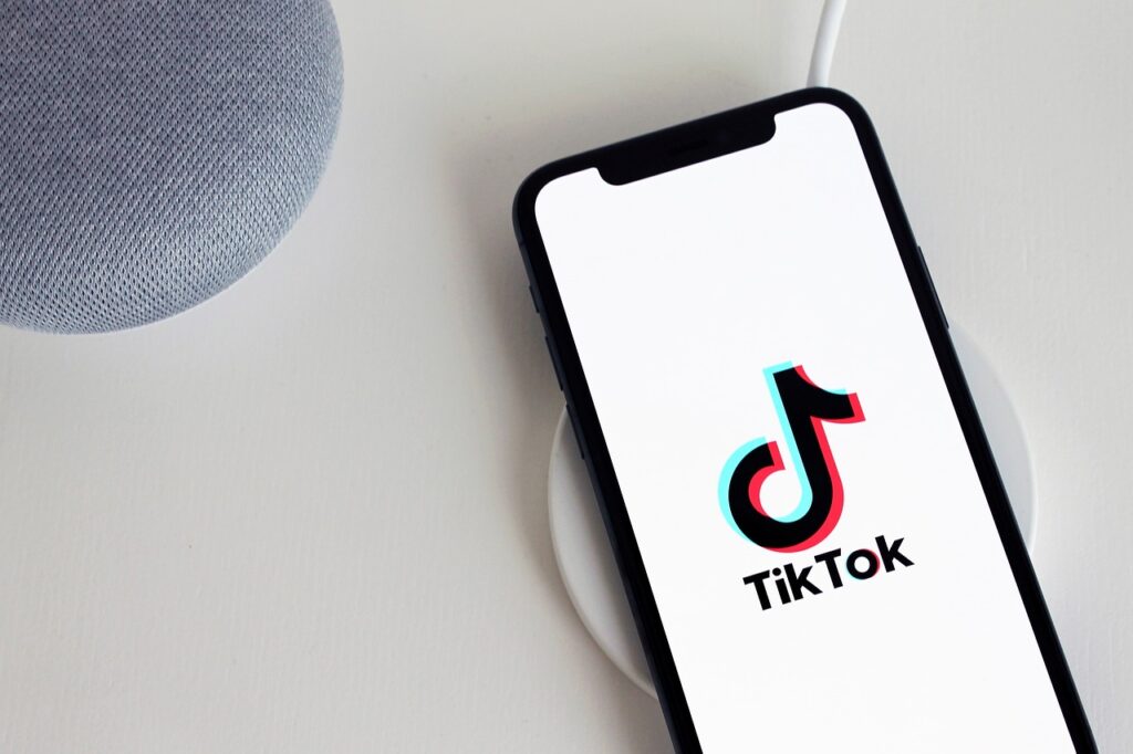 tiktok-5064078_1280